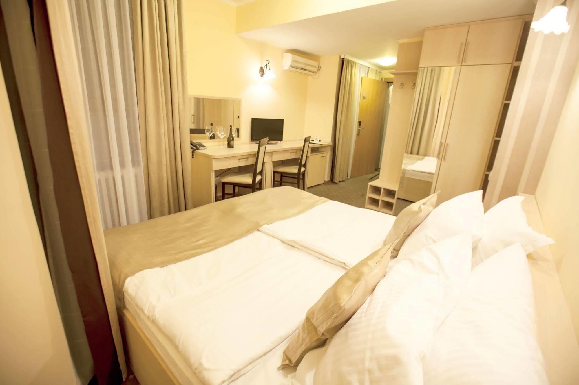 Hotel Srbija Vrsac Esterno foto