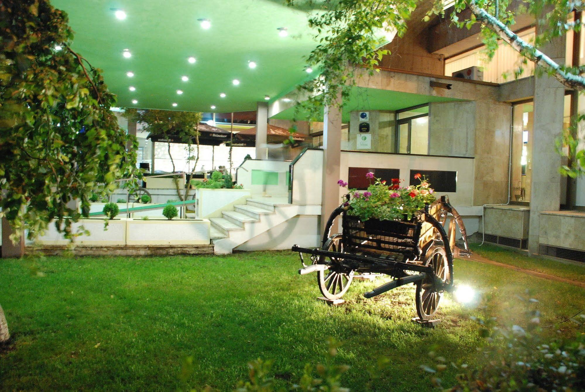 Hotel Srbija Vrsac Esterno foto