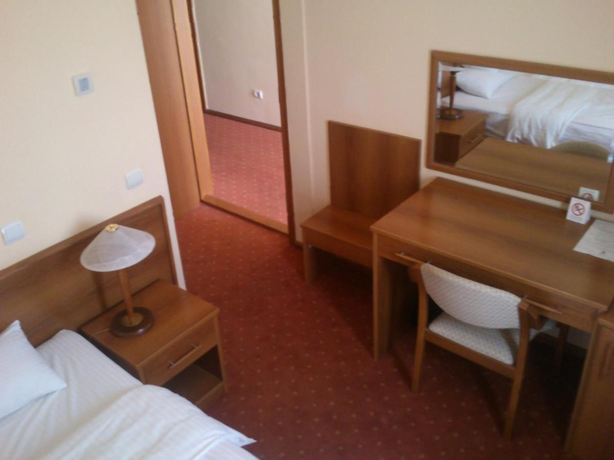 Hotel Srbija Vrsac Esterno foto