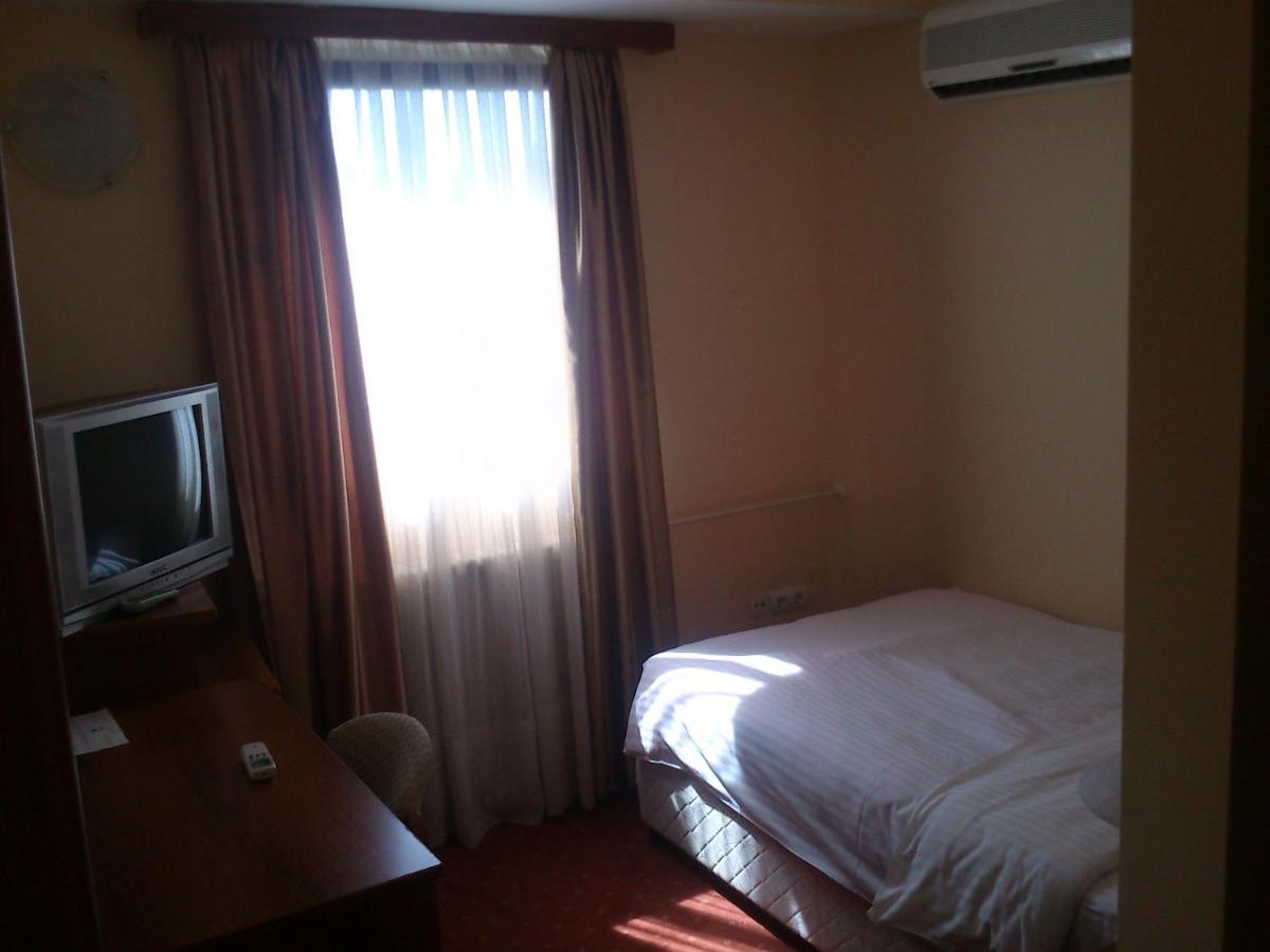 Hotel Srbija Vrsac Esterno foto