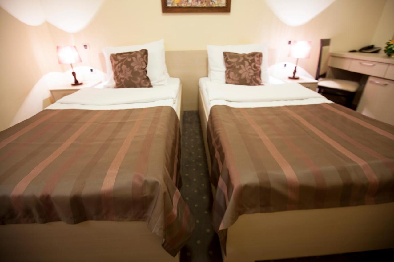 Hotel Srbija Vrsac Esterno foto
