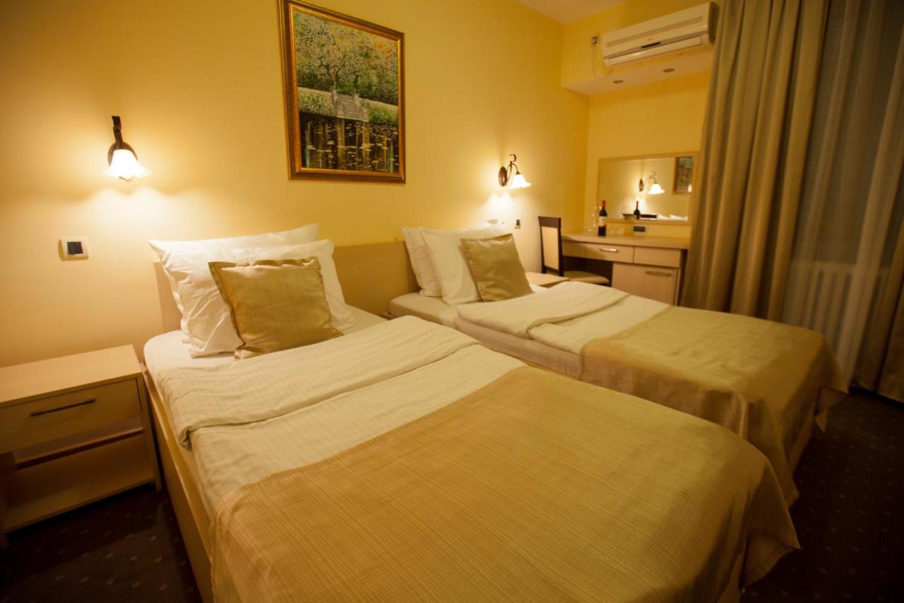 Hotel Srbija Vrsac Esterno foto